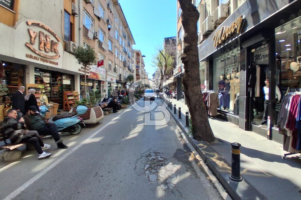 Pendik çarşı Batı mah pasaj içi kiralık 30 m2 net kiralık dükkan