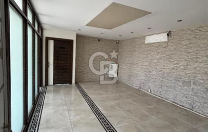 NARLIDERE MERKEZ DE GENİŞ KİRALIK DÜKKAN