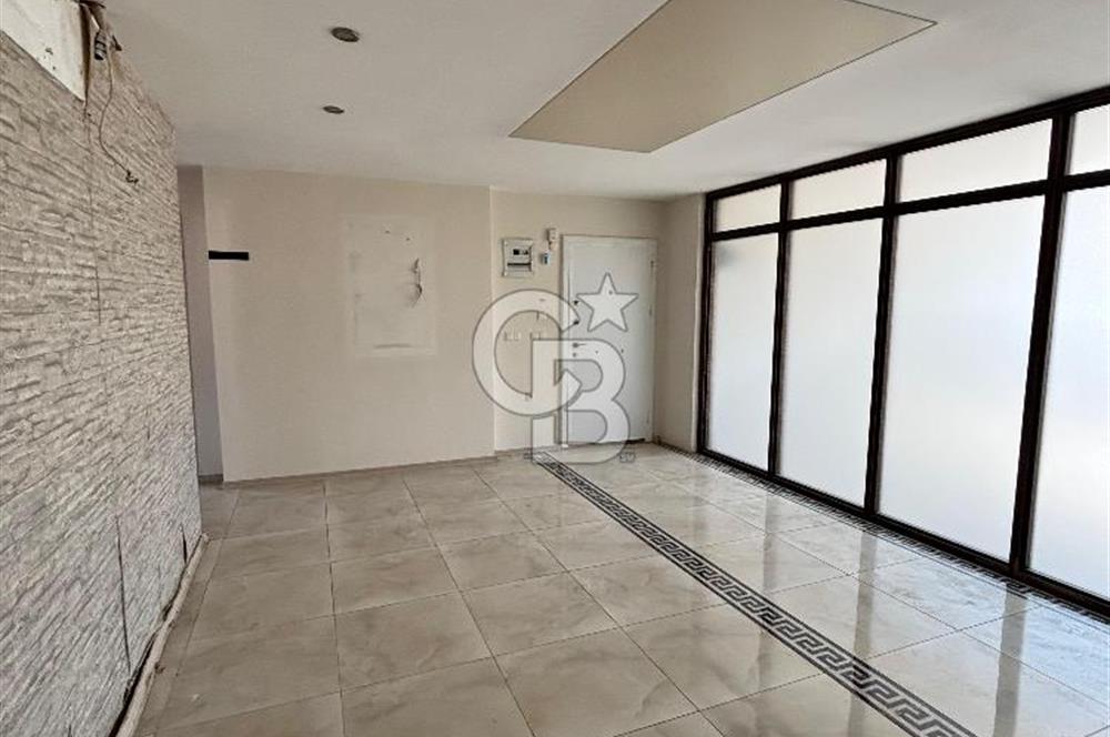 NARLIDERE MERKEZ DE GENİŞ KİRALIK DÜKKAN