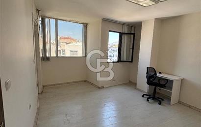 NARLIDERE MERKEZ DE GENİŞ KİRALIK DÜKKAN