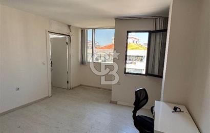 NARLIDERE MERKEZ DE GENİŞ KİRALIK DÜKKAN