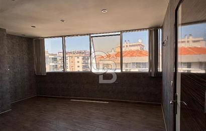 NARLIDERE MERKEZ DE GENİŞ KİRALIK DÜKKAN