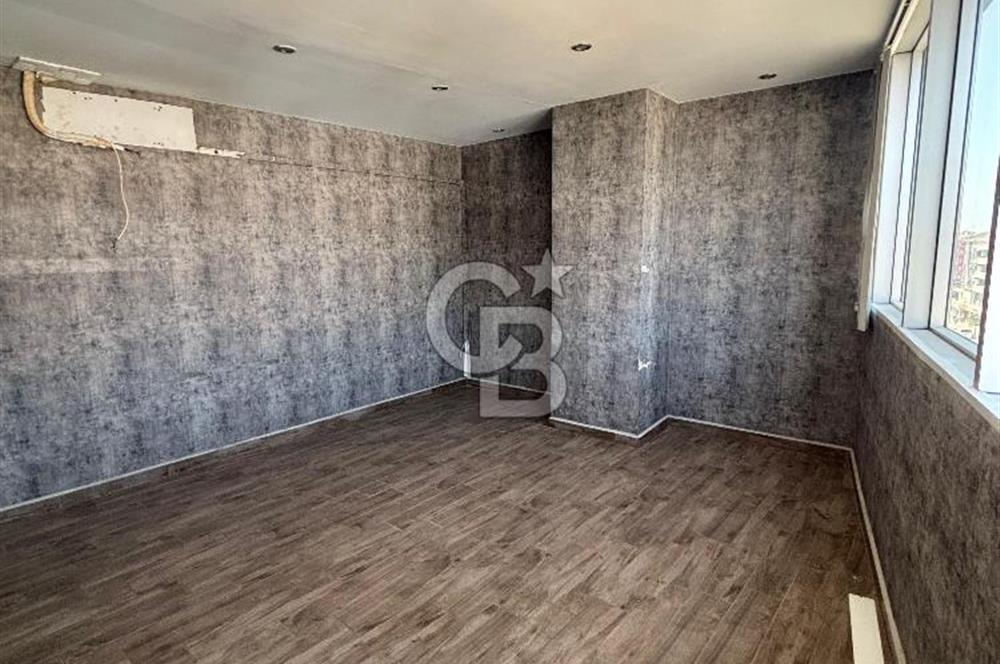 NARLIDERE MERKEZ DE GENİŞ KİRALIK DÜKKAN