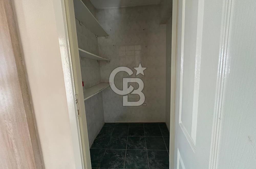 Tire Hürriyet Mahallesi’nde Satılık Geniş ve Bakımlı 3+1 Daire