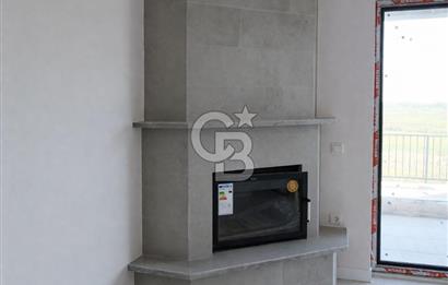 ÇANAKKALE ÇINARLI'DA BUTİK SİTEDE 4,5+1 SATILIK VİLLA