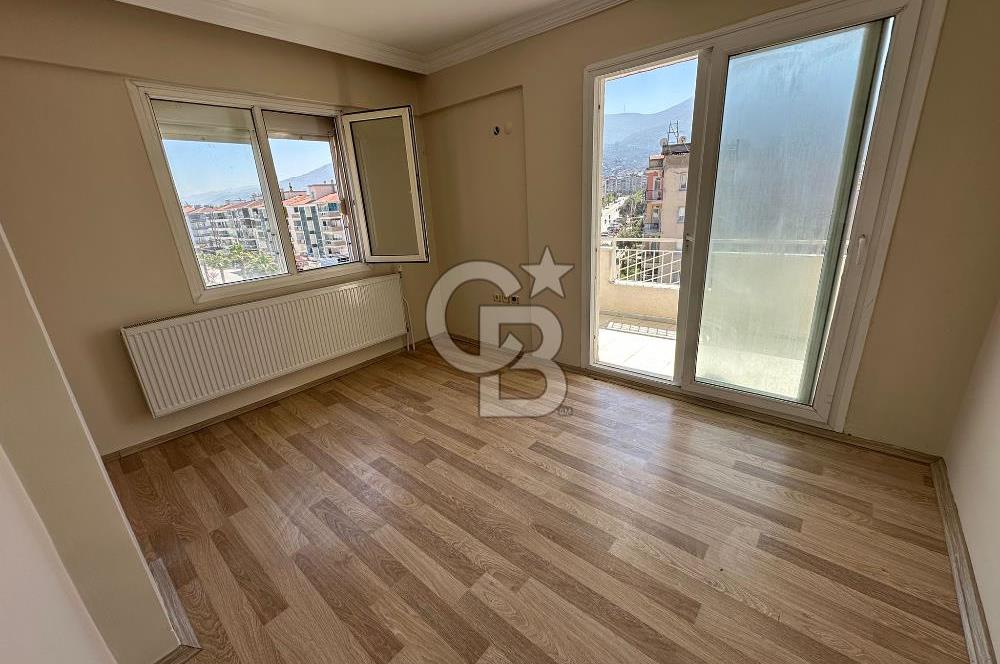 Tire Hürriyet Mahallesi’nde Satılık Geniş ve Bakımlı 3+1 Daire