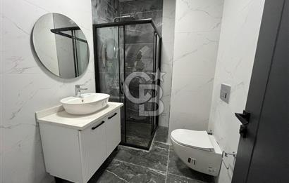 1+1 Kemerburgaz Bahçeköy Cad  Satılık