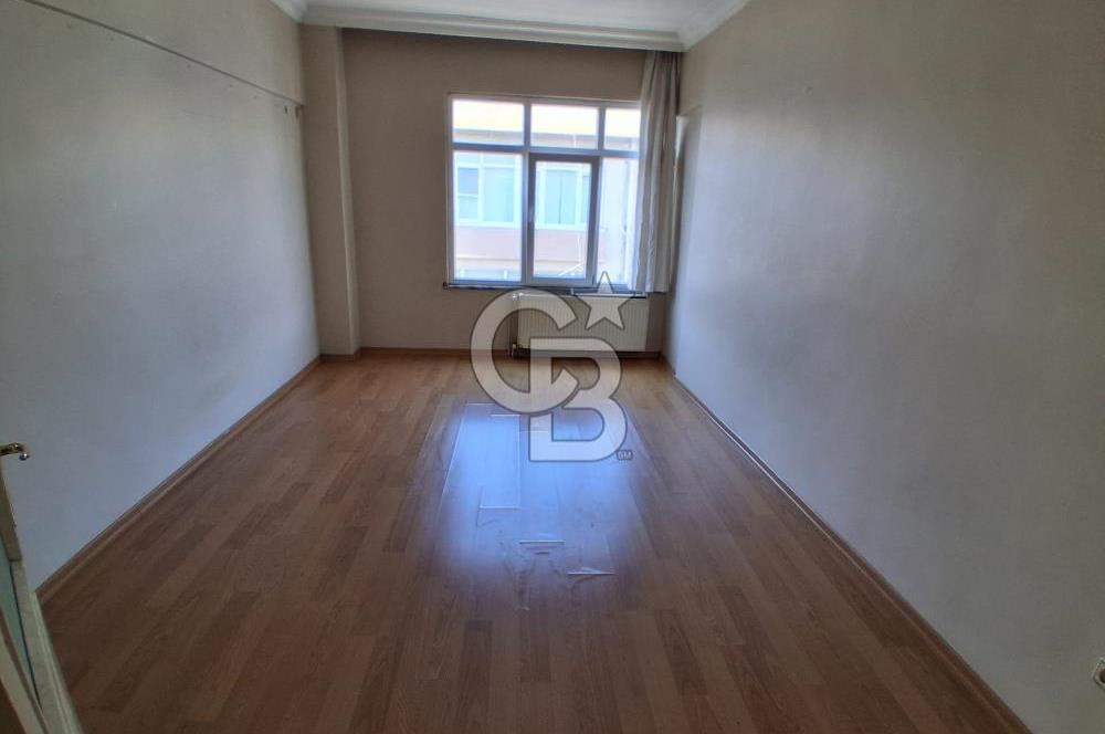 Pendik Batı Mahallesi çarşı 115 m2 net kiralık 3+1 daire boş