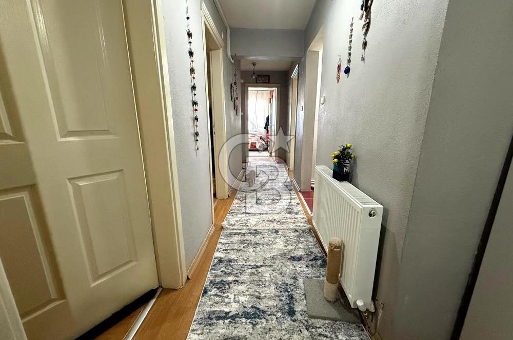 Salihli Gaziler Mahallesi'nde Ara Kat Asansörlü 3+1 Daire