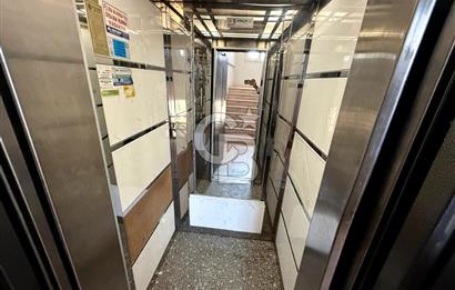 Salihli Gaziler Mahallesi'nde Ara Kat Asansörlü 3+1 Daire