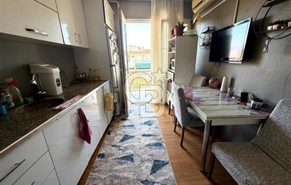 Salihli Gaziler Mahallesi'nde Ara Kat Asansörlü 3+1 Daire