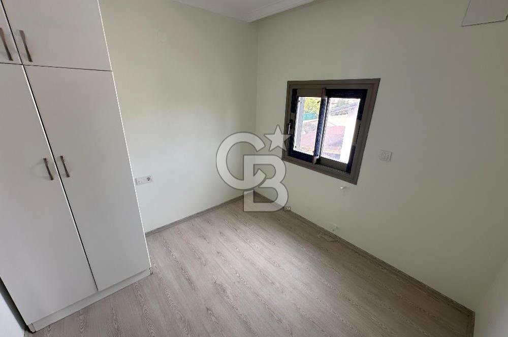 Çeşme Boyalıkta 400 m² Geniş Kullanımlı Satılık Dubleks Villa