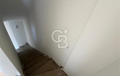 ÇANAKKALE MERKEZ SARAYCIK KÖYÜNDE SATILI 4+1 VİLLA