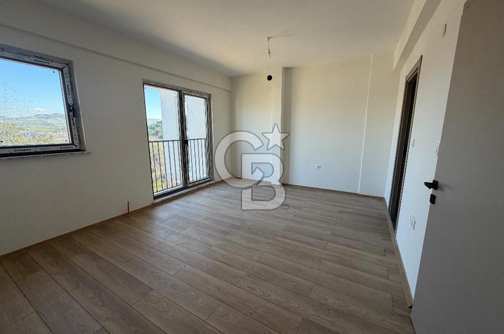 ÇANAKKALE MERKEZ SARAYCIK KÖYÜNDE SATILI 4+1 VİLLA