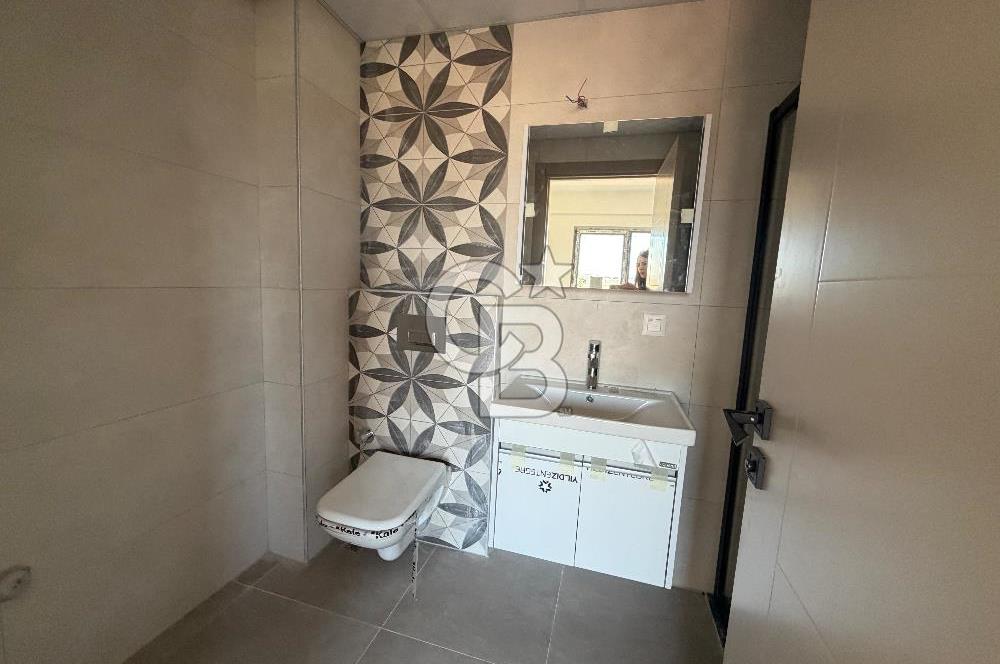 ÇANAKKALE MERKEZ SARAYCIK KÖYÜNDE SATILI 4+1 VİLLA