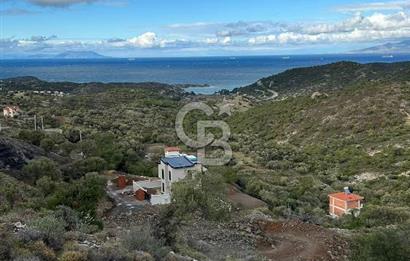 Foça Sazlıca Mevkiinde Satılık Deniz Manzaralı Arsa