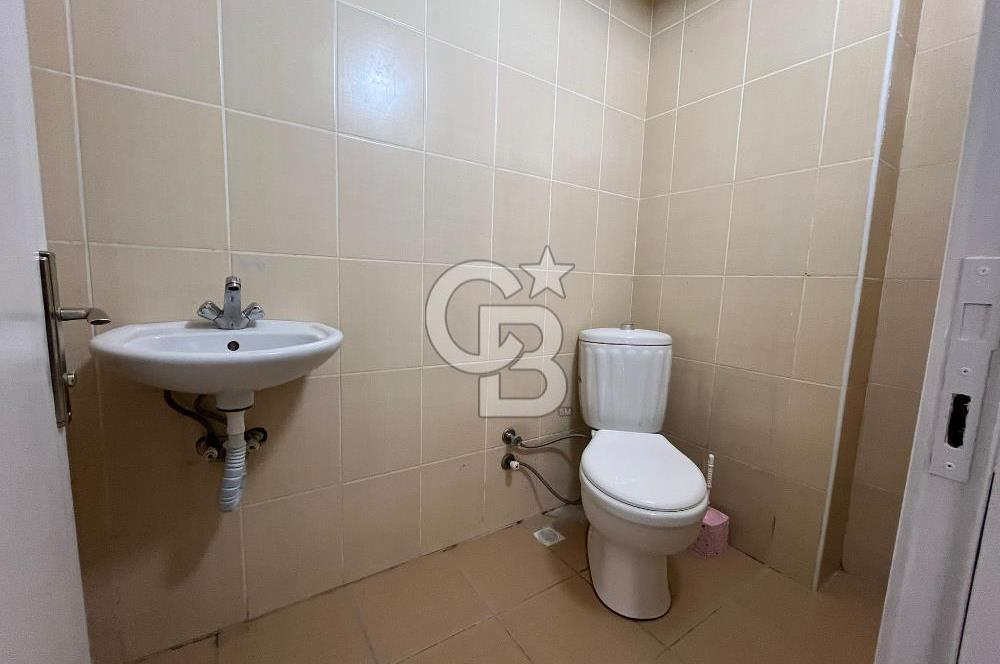 Pendik Fevzi Çakmak Mah. Yazmacı Sokak’ta Satılık Dükkan