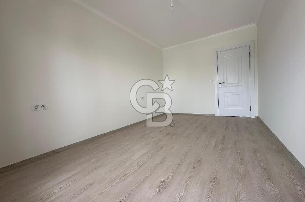 Çeşme Boyalıkta 400 m² Geniş Kullanımlı Satılık Dubleks Villa