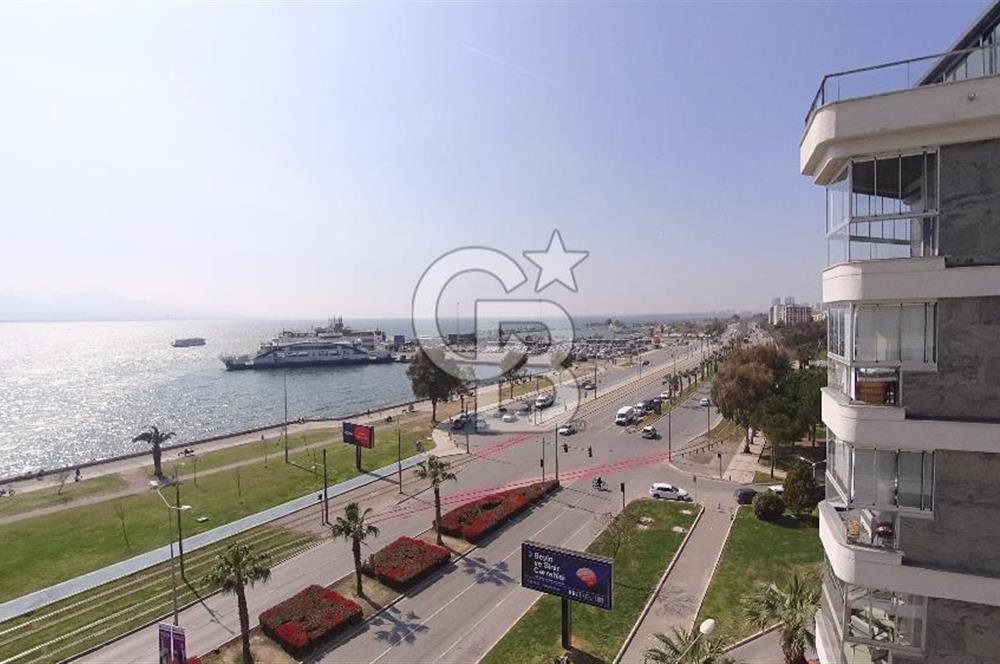 İzmir Bostanlı Yalı Trademark Yıllar Apt. Satılık 2+1 100 m² Daire