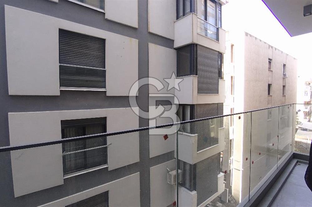 İzmir Bostanlı Yalı Trademark Yıllar Apt. Satılık 2+1 100 m² Daire