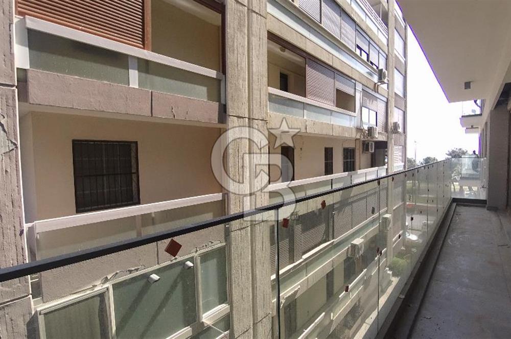 İzmir Bostanlı Yalı Trademark Yıllar Apt. Satılık 2+1 100 m² Daire