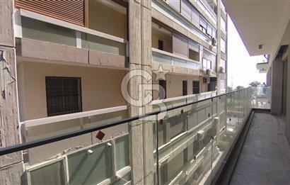 İzmir Bostanlı Yalı Trademark Yıllar Apt. Satılık 2+1 100 m² Daire