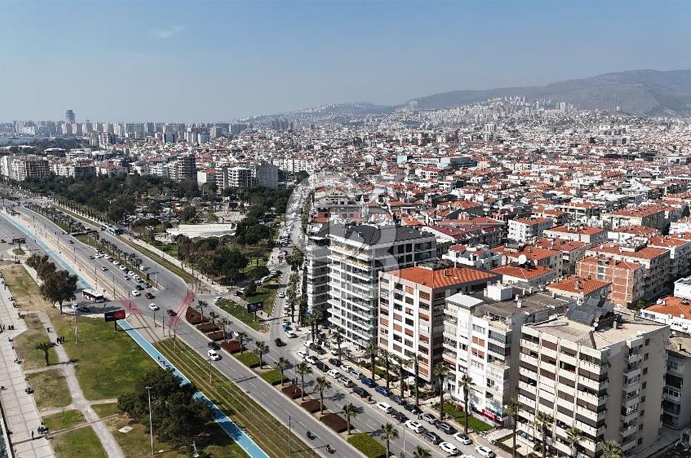 İzmir Bostanlı Yalı Trademark Yıllar Apt. Satılık 2+1 100 m² Daire