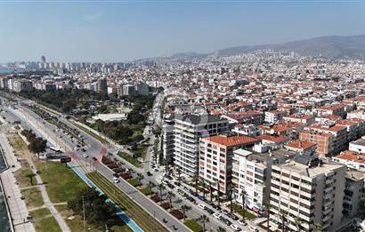 İzmir Bostanlı Yalı Trademark Yıllar Apt. Satılık 2+1 100 m² Daire