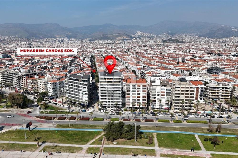 İzmir Bostanlı Yalı Trademark Yıllar Apt. Satılık 2+1 100 m² Daire