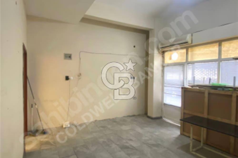 ATA CADDESİNE 90 METRE MESAFEDE KİRALIK DÜKKAN