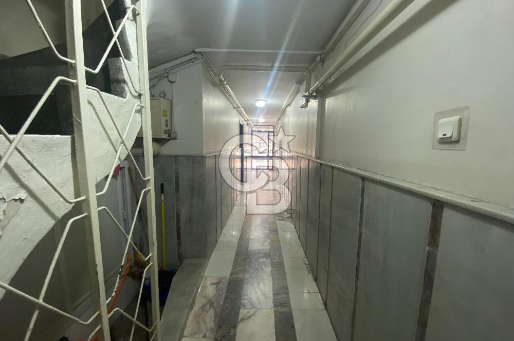 Bostanlı Mah.’de Kapalı Mutfak Tadilatlı 2+1 Kiralık Daire