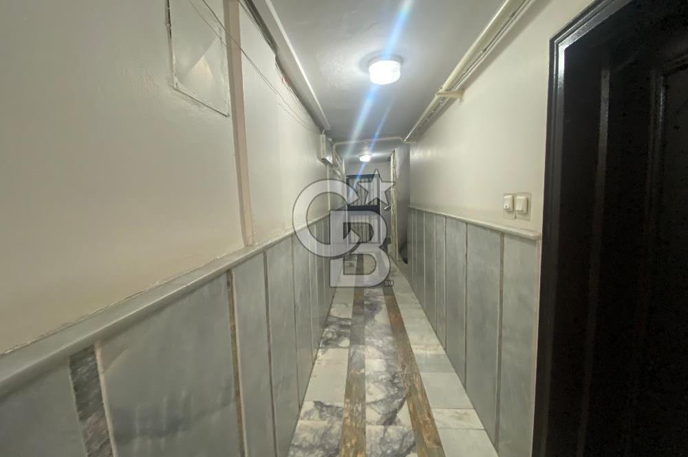 Bostanlı Mah.’de Kapalı Mutfak Tadilatlı 2+1 Kiralık Daire