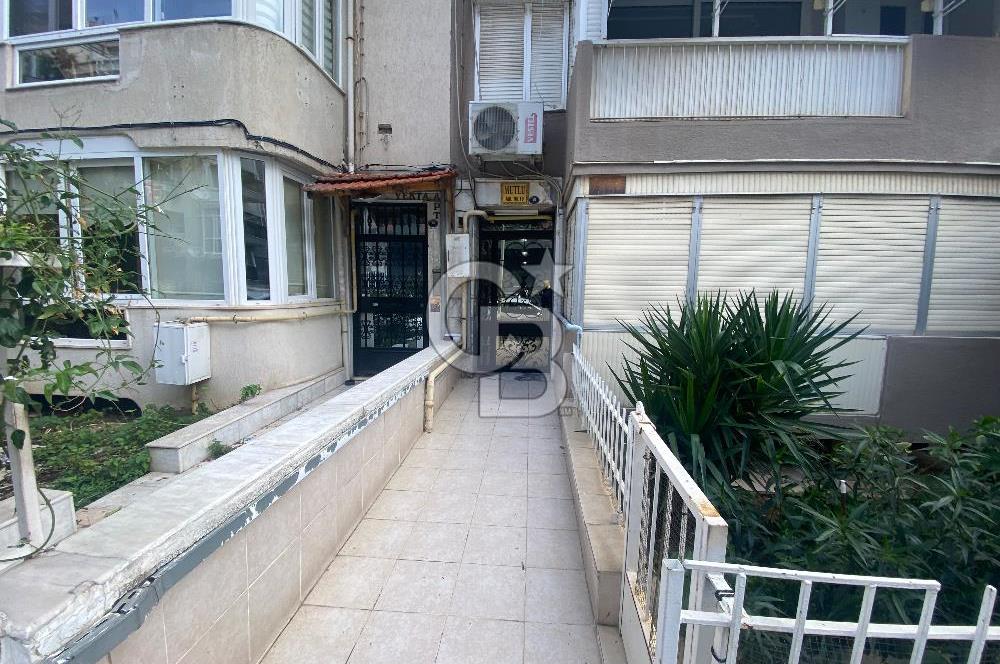 Bostanlı Mah.’de Kapalı Mutfak Tadilatlı 2+1 Kiralık Daire