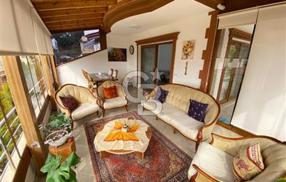 KUŞADASI SOĞUCAKTA SELCUK DENGE SİTESİ 5+2 TRİPLEKS VİLLA