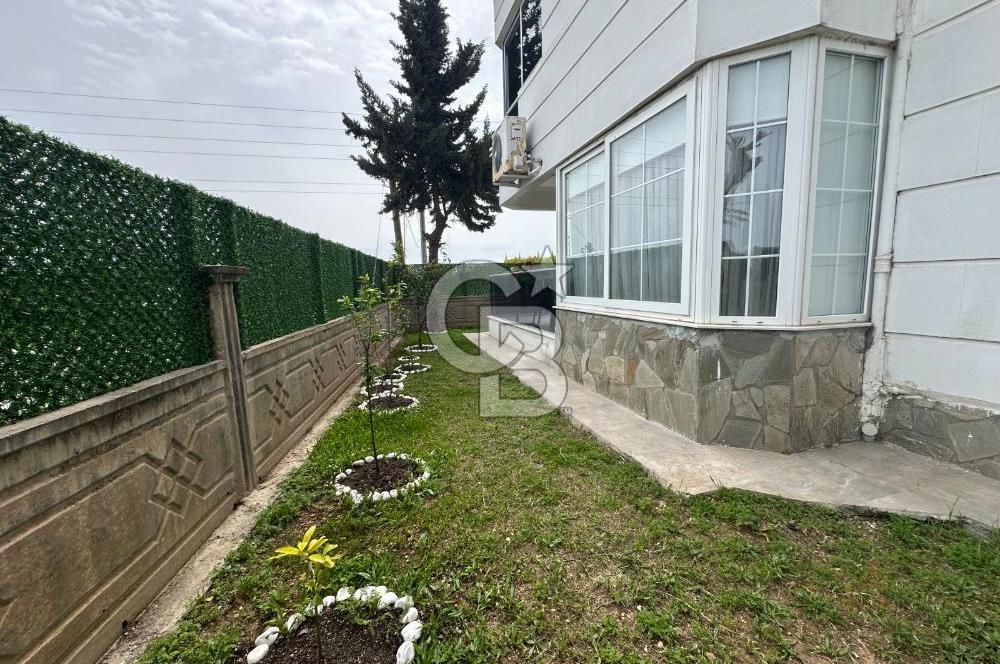 Larakent Sitesinde Köşe Konum Havuzlu Tribleks 