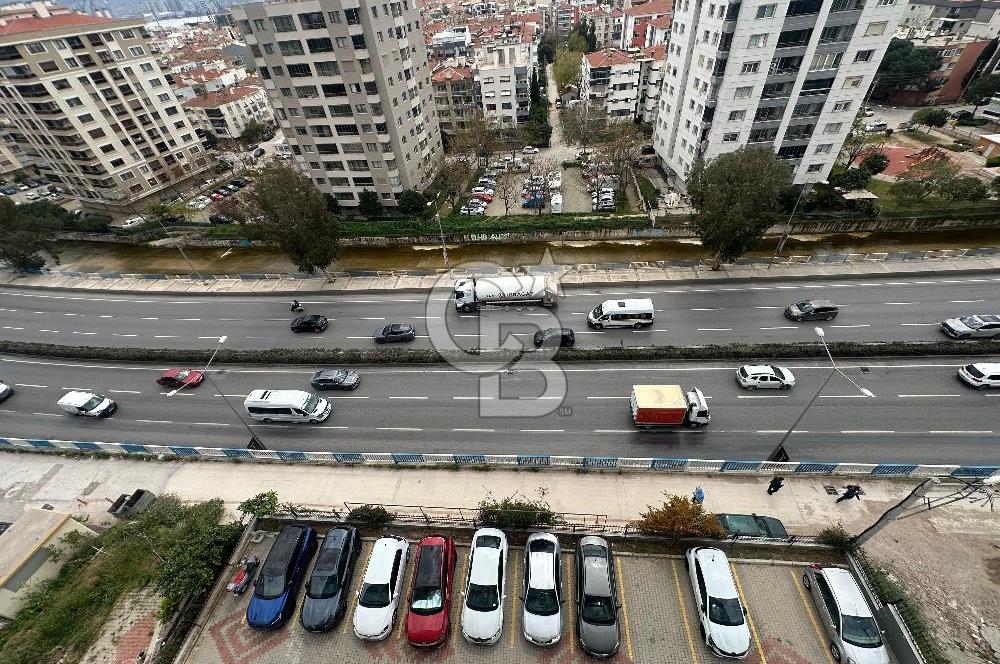 BAYRAKLI EMEK MH. 3+1 ARAKAT 145m2 SATILIK FERAH MANZARALI DAİRE