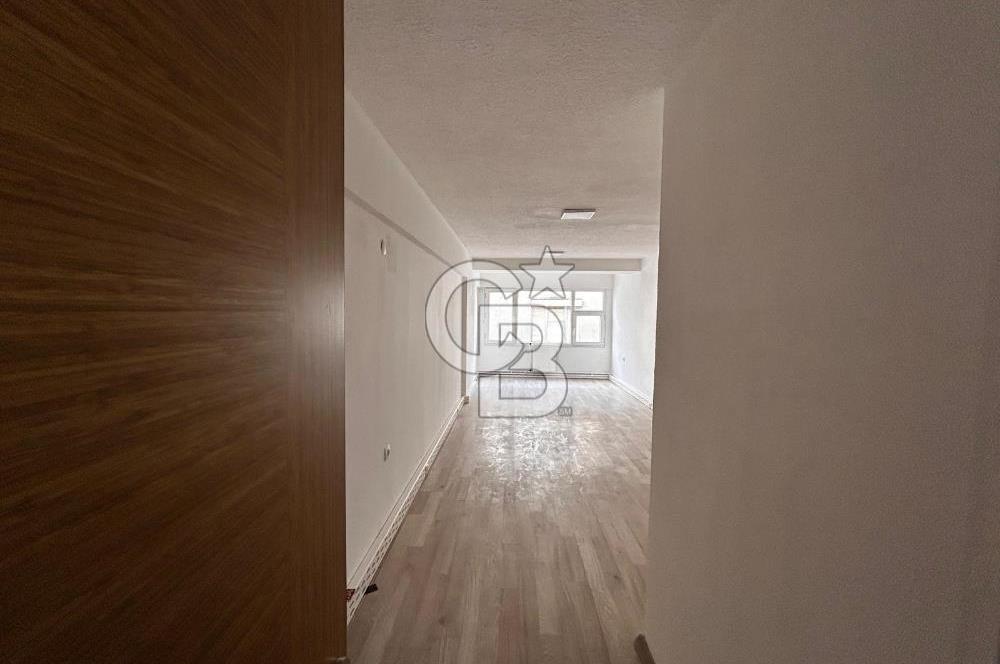 KARŞIYAKADA KİRALIK OFİS