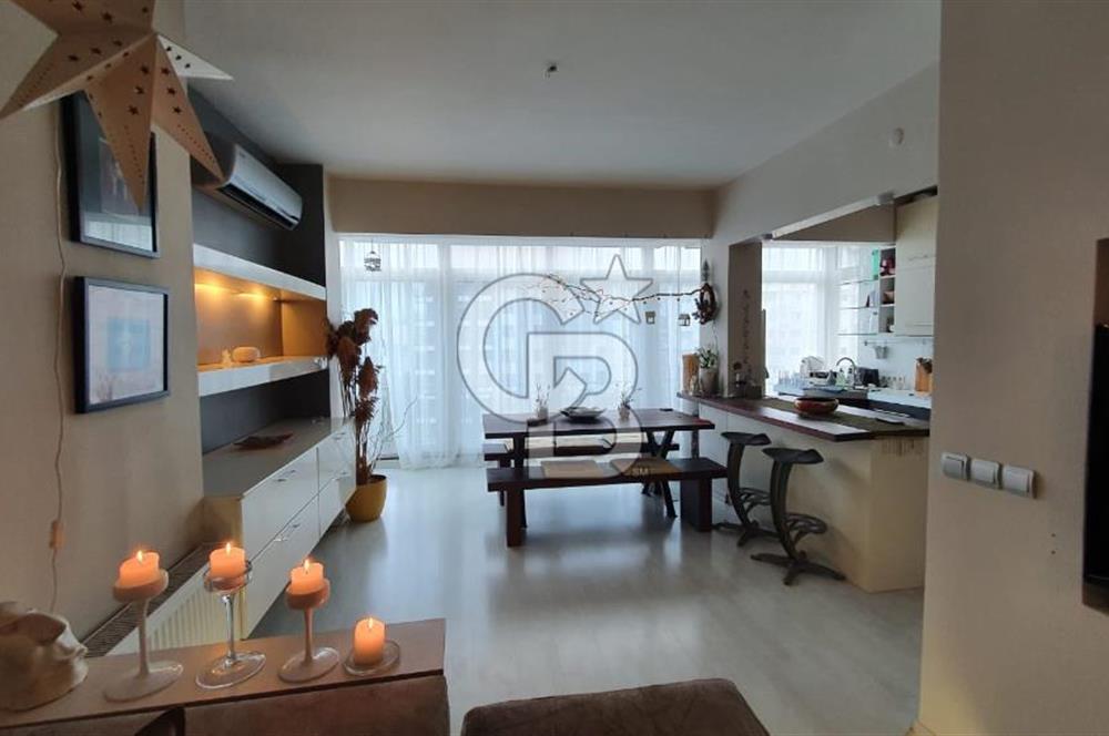 SUADİYE BAĞDAT CADDESİ VE SAHİLE YÜRÜME MESAFESİNDE ASANSÖRLÜ OTOPARKLI 2+1