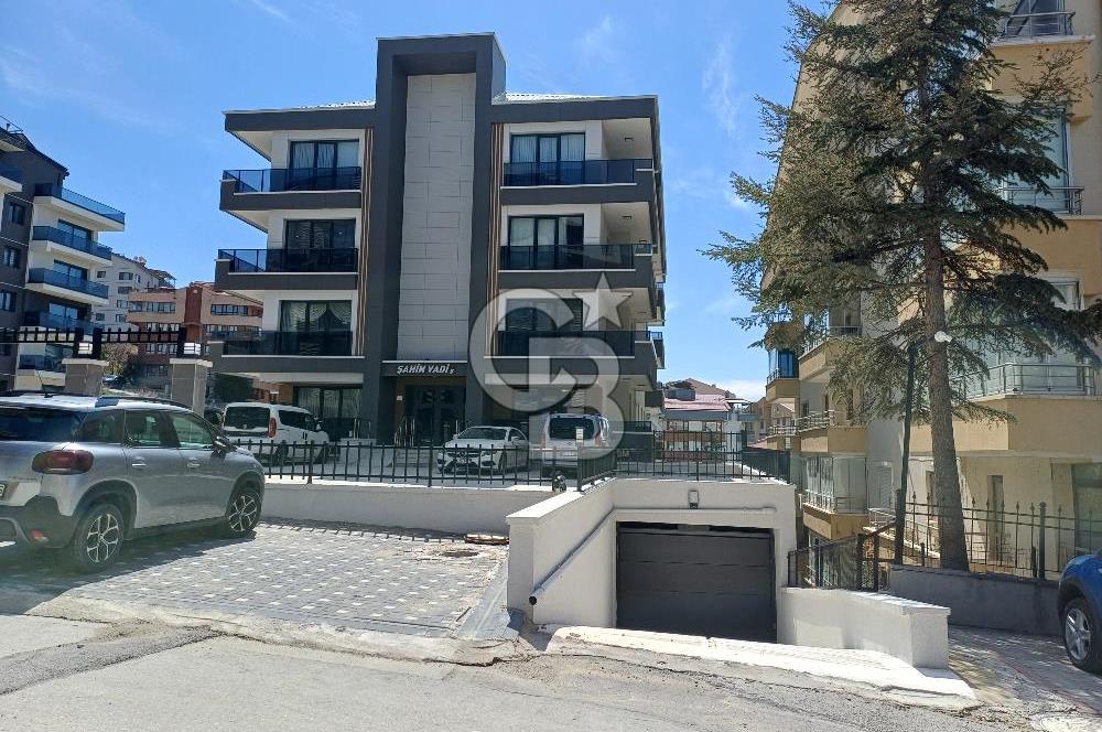 Çankaya Hilal Mahallesinde Satılık Güney Cephe 2+1 Daire
