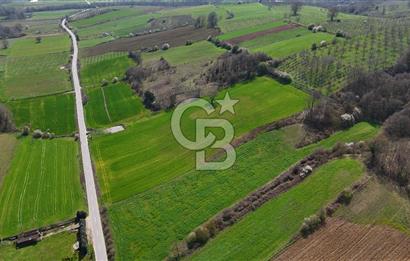 CB AKADEMİ AKMEŞE GİŞELER SATILIK ASFALT CEPHE 19.803 M2 TARLA