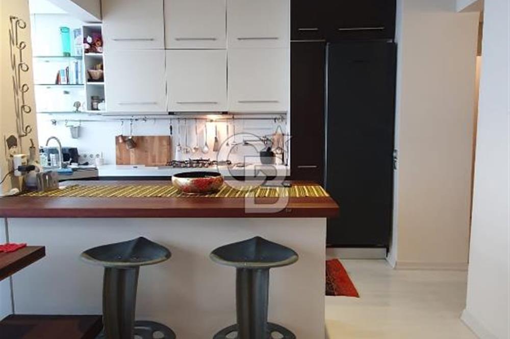 SUADİYE BAĞDAT CADDESİ VE SAHİLE YÜRÜME MESAFESİNDE ASANSÖRLÜ OTOPARKLI 2+1