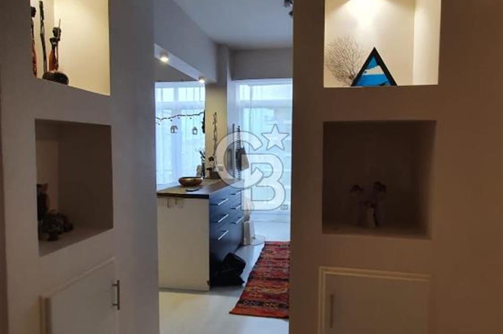 SUADİYE BAĞDAT CADDESİ VE SAHİLE YÜRÜME MESAFESİNDE ASANSÖRLÜ OTOPARKLI 2+1