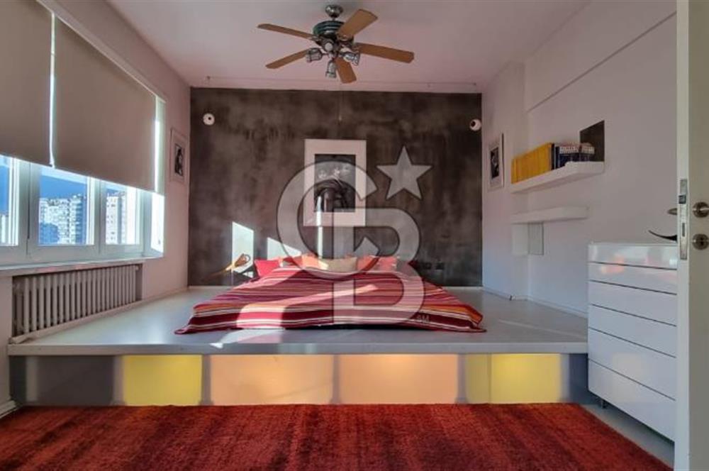 SUADİYE BAĞDAT CADDESİ VE SAHİLE YÜRÜME MESAFESİNDE ASANSÖRLÜ OTOPARKLI 2+1