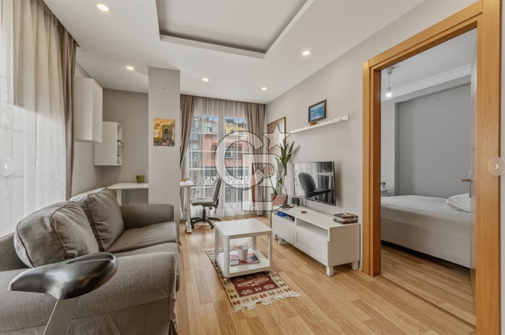 4.LEVENT METROYA KOMŞU KİRALIK MODERN EŞYALI ÇATI DUBLEKS