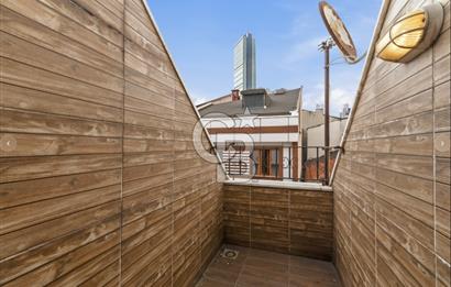 4.LEVENT METROYA KOMŞU KİRALIK MODERN EŞYALI ÇATI DUBLEKS