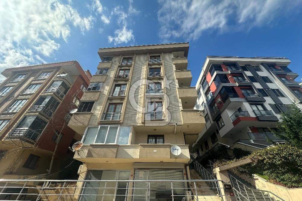 Ataşehir'de satılık ters dubleks