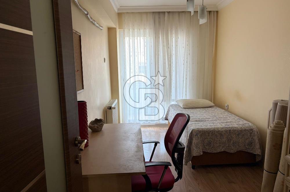 Balçova Merkezi Konumda 3+1 Eşyalı Daire