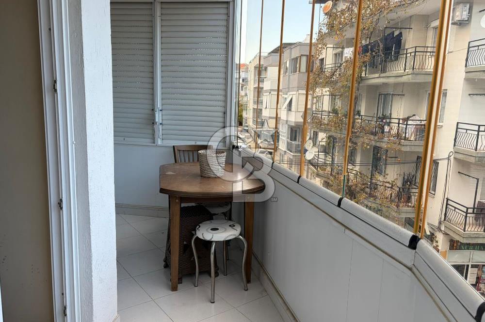 Balçova Merkezi Konumda 3+1 Eşyalı Daire