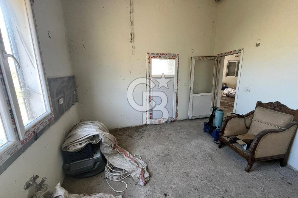 Güzelbahçe'de Ana Yola Yakın 200 M2 Ruhsatlı Kiralık İşyeri