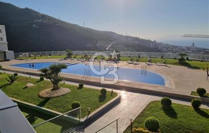 Narlıdere Vitalia Sitesinde üç cepheli satılık 3+1 daire